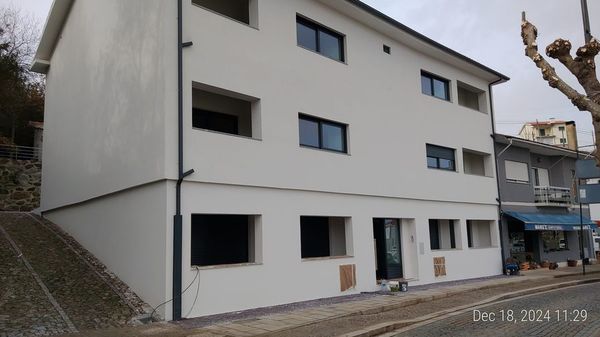 Uma das casas deste concurso, em Cinfães