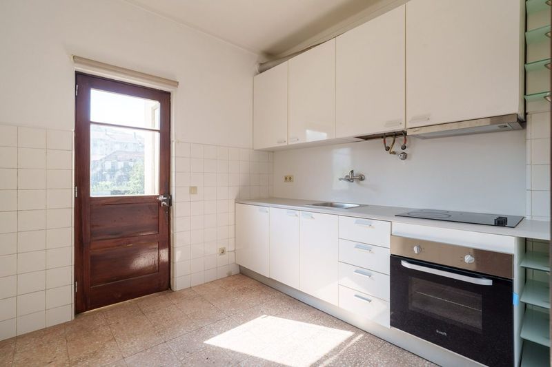 T2 da Rua dos Barbosas (1.º Dto): a cozinha